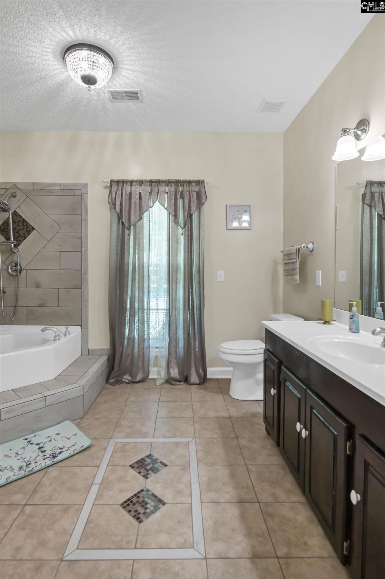 366 Gallery Cliff Drive  Photo 18