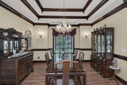 366 Gallery Cliff Drive  photo 4