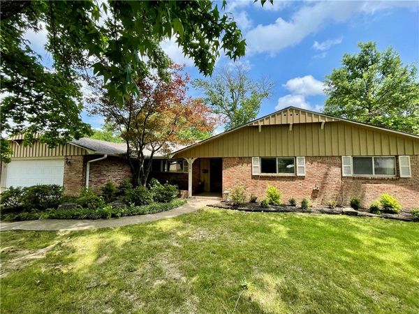 110 Rogers Circle Drive, Springdale, AR 72764