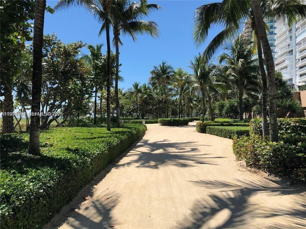 10185 Collins Ave , Unit 1402, Bal Harbour, FL 33154 Photo