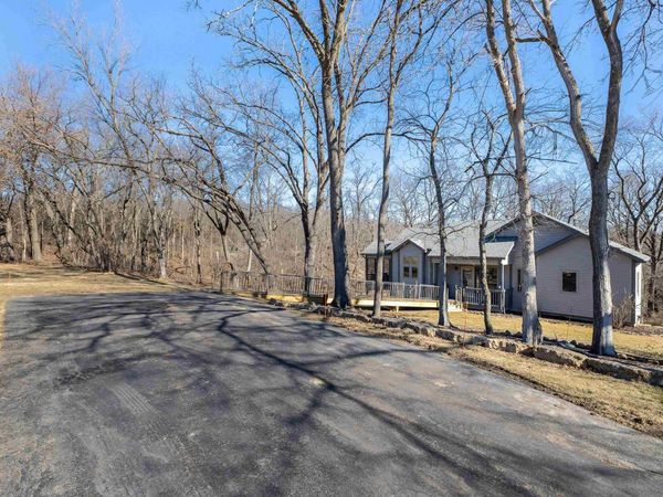 8 Garnet Court, GALENA, IL 61036