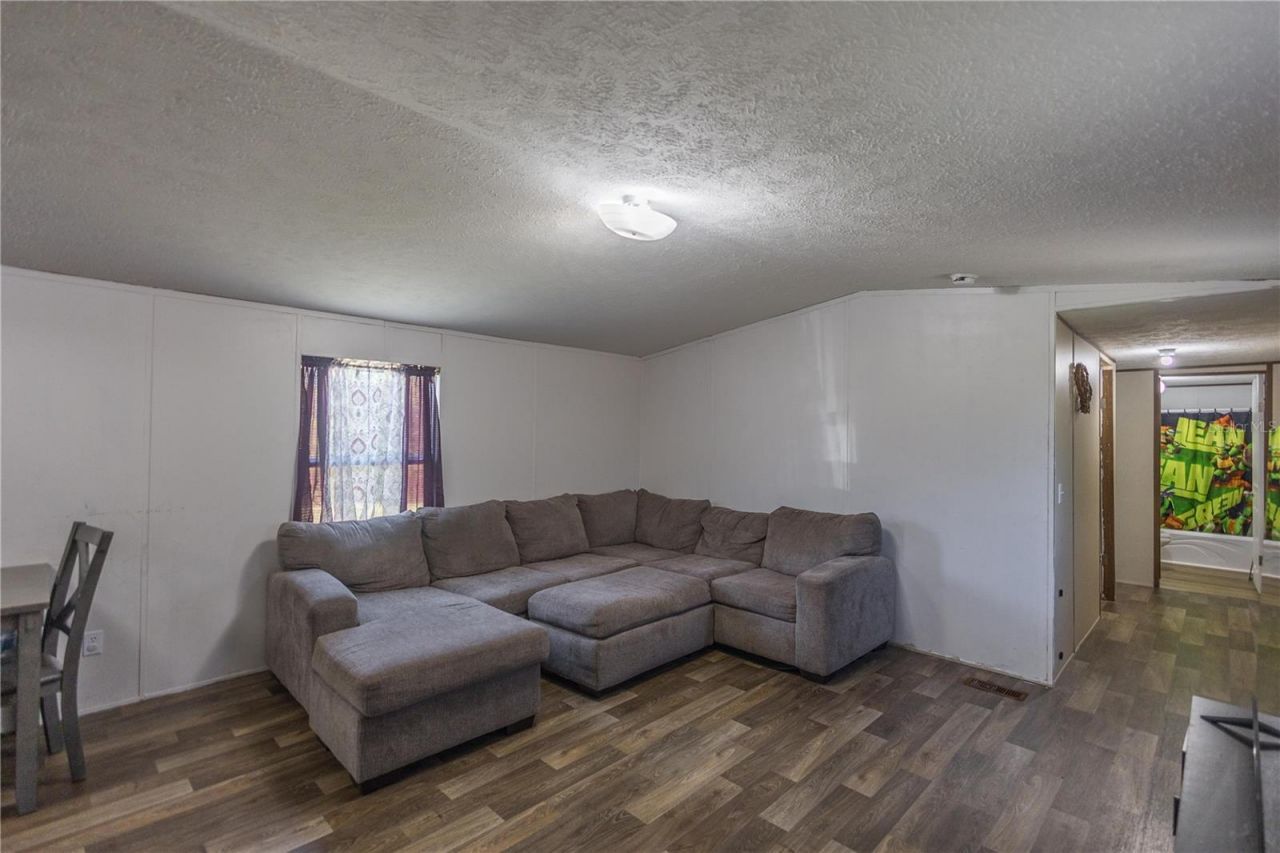 6170 SE 220th Avenue, Morriston, FL 32668 Photo