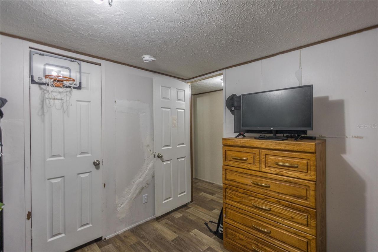 6170 SE 220th Avenue, Morriston, FL 32668 Photo