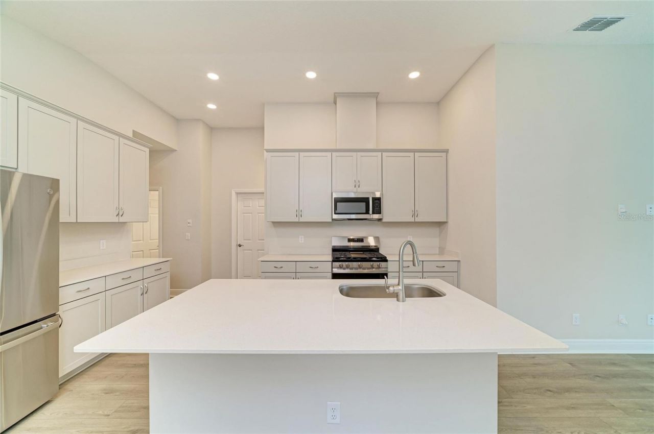 12358 Oak  Hill Way, Parrish, FL 34219 Photo
