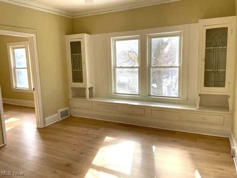 957 E 143rd Street, Cleveland, OH 44110 Photo 2