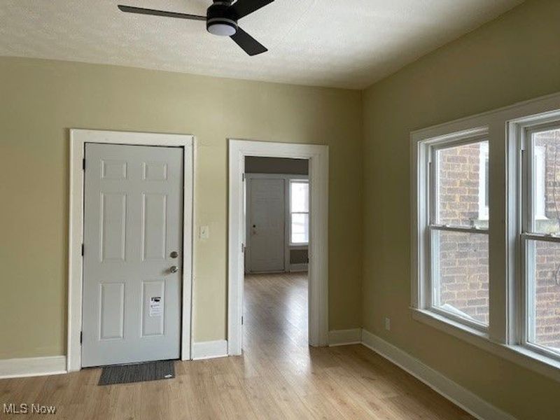 957 E 143rd Street, Cleveland, OH 44110 Photo 6