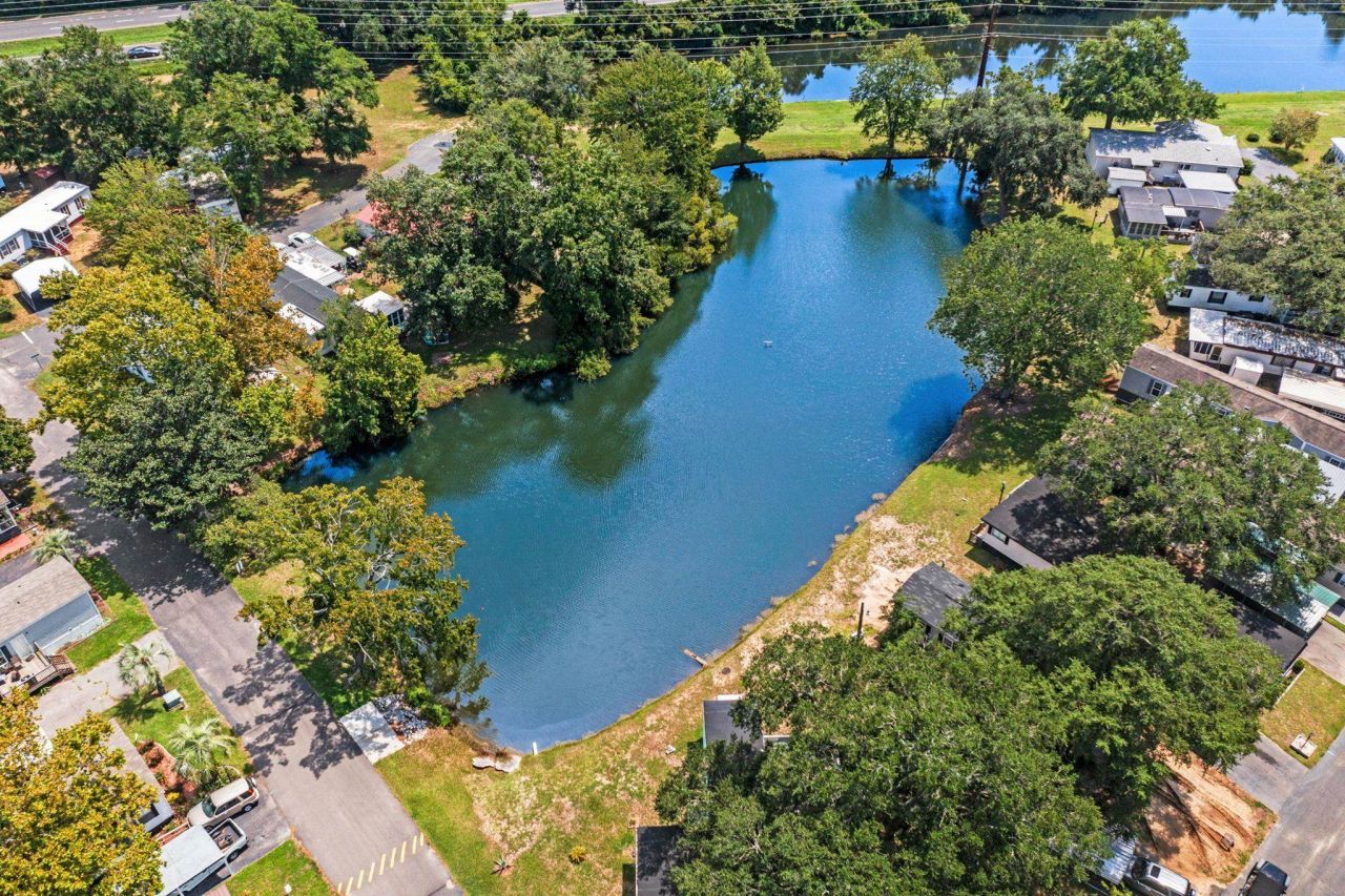 31 Burr Circle  Photo 25