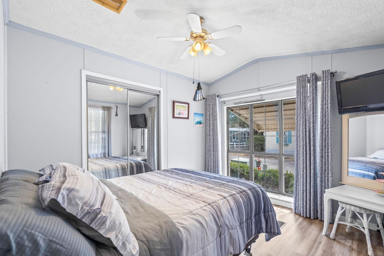 31 Burr Circle  Photo 32