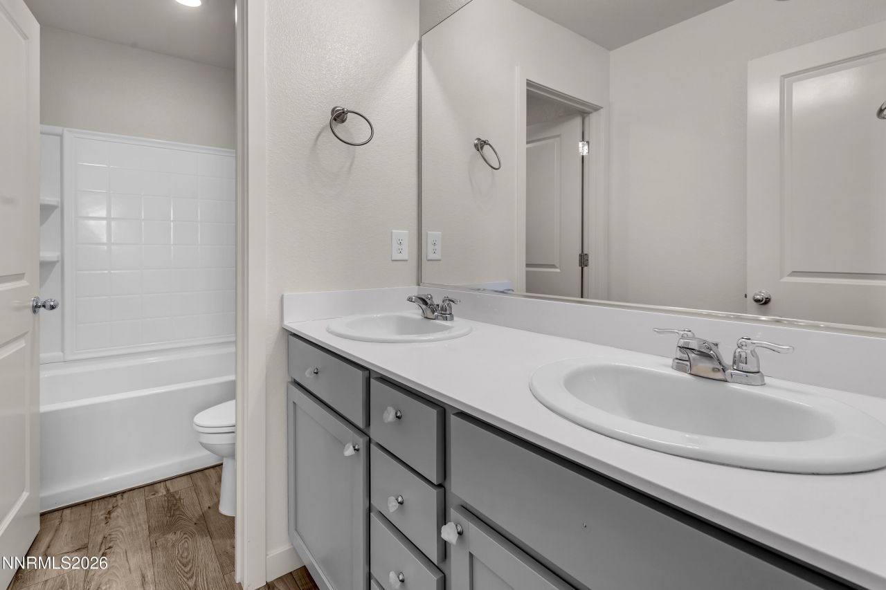 1297 Old Barn Road, Sparks, NV 89436 Photo