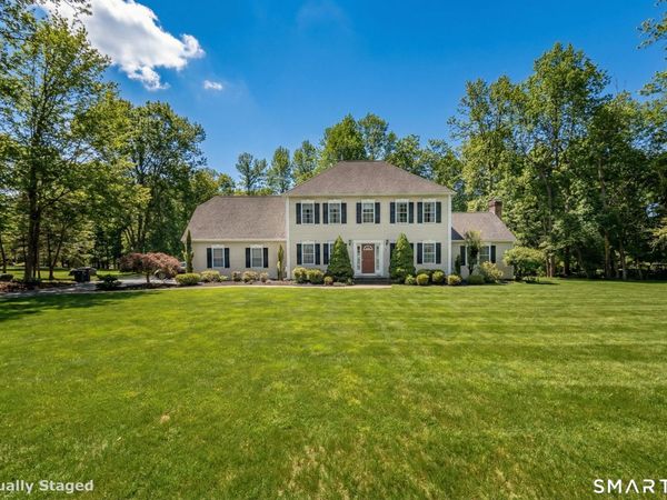 10 Stonewall, Clinton, CT 06413