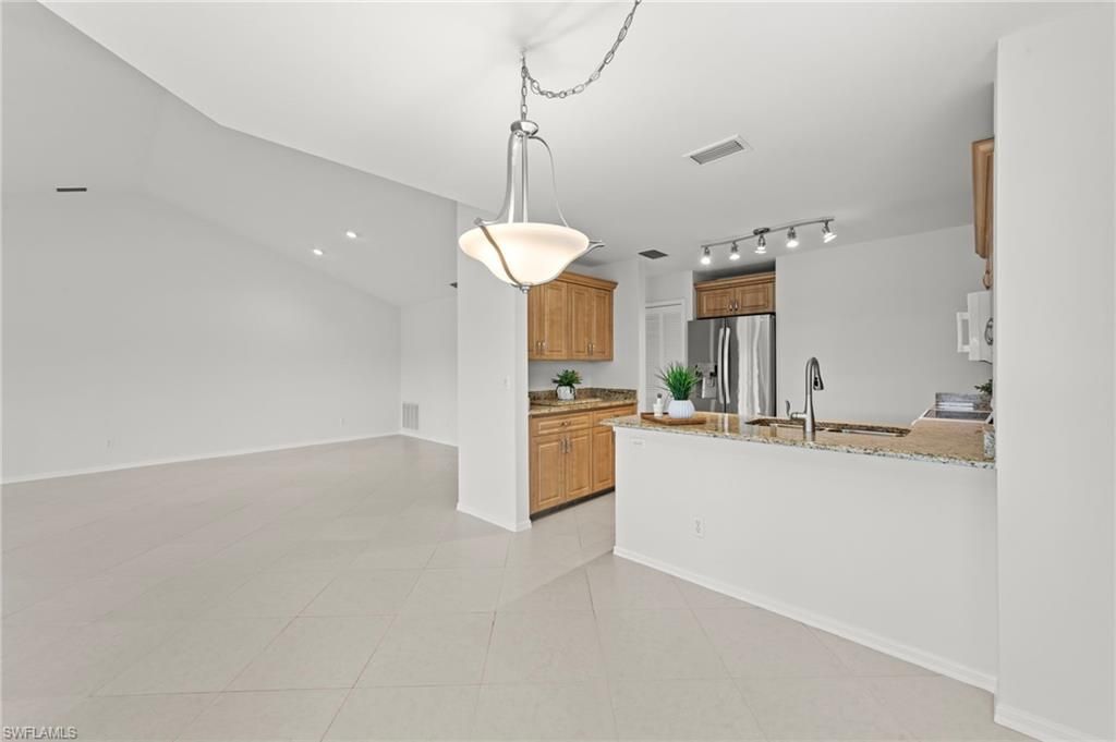 8291 Grand Palm Dr, Unit 2, Estero, FL 33967 Photo