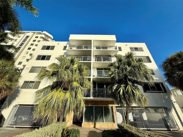 1605 Bay Rd , Unit 407, Miami Beach, FL 33139