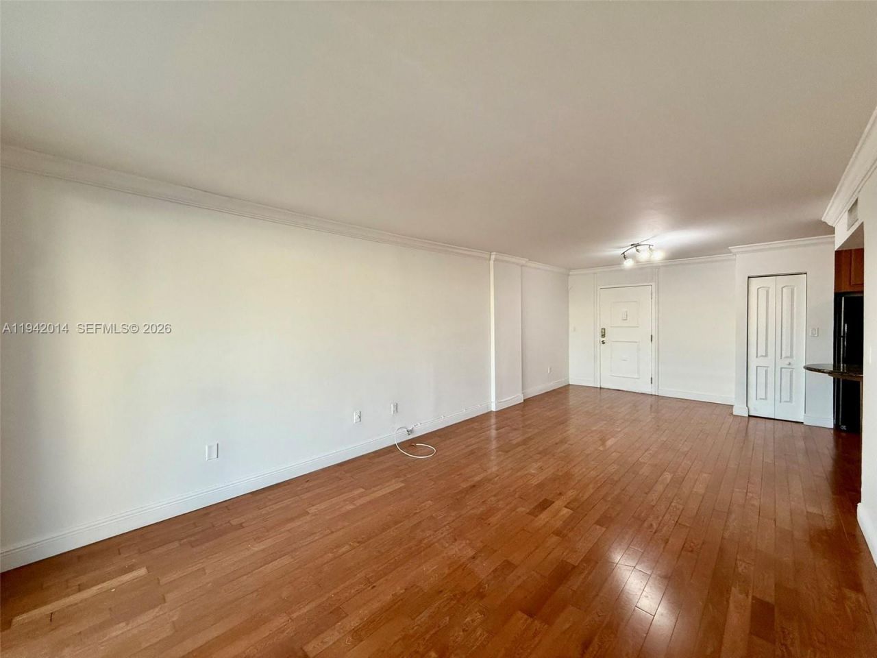 1605 Bay Rd , Unit 407, Miami Beach, FL 33139 Photo