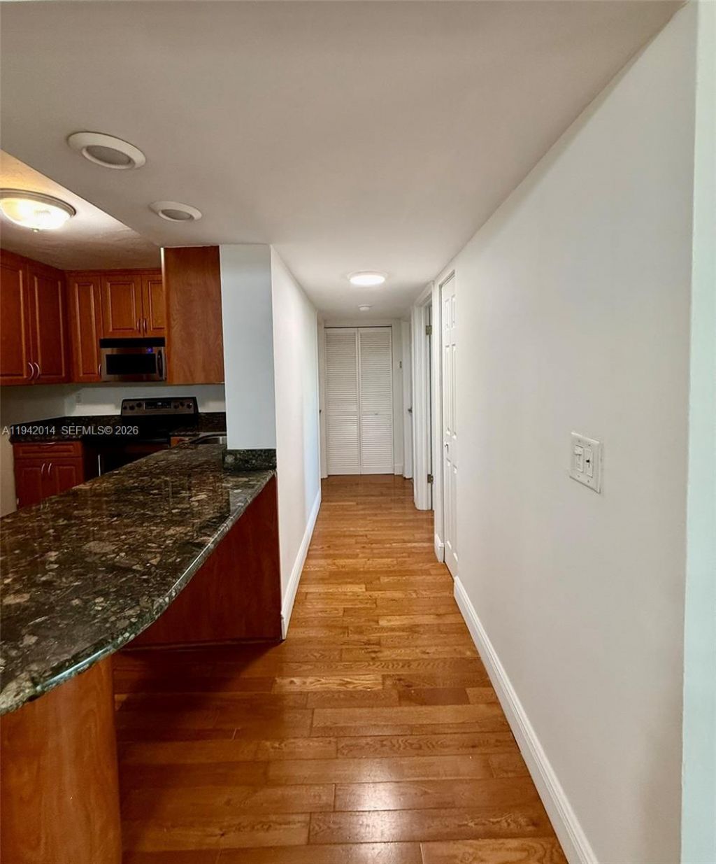 1605 Bay Rd , Unit 407, Miami Beach, FL 33139 Photo