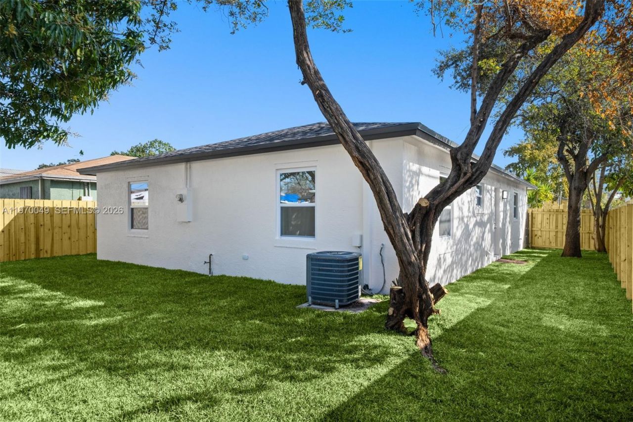 2241 Hope St , Hollywood, FL 33020 Photo