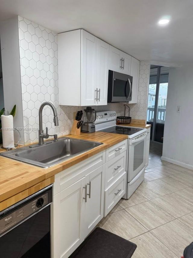 6911 Environ Blvd, Unit 8L, Lauderhill, FL 33319 Photo