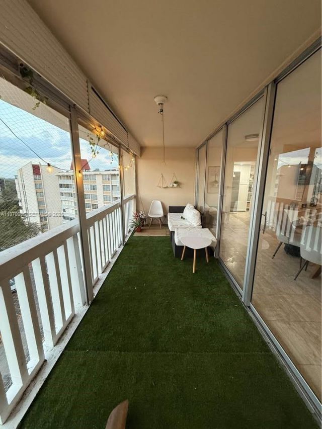 6911 Environ Blvd, Unit 8L, Lauderhill, FL 33319 Photo