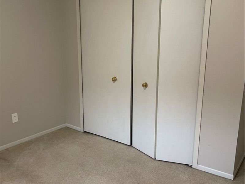 8665 W Scenicview Drive, Unit 205, Broadview Heights, OH 44147 Photo 4