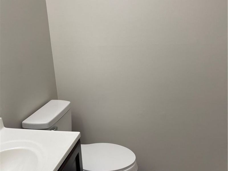 8665 W Scenicview Drive, Unit 205, Broadview Heights, OH 44147 Photo 5