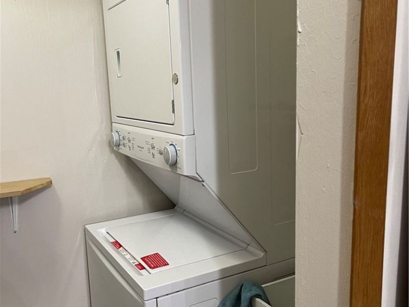 8665 W Scenicview Drive, Unit 205, Broadview Heights, OH 44147 Photo 8