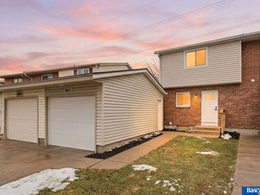 2611 Nottingham Court, Lincoln, NE 68512