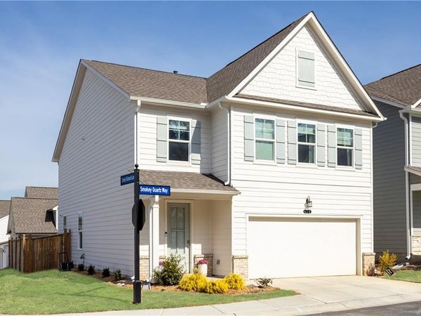 671 Smokey Quartz Way, Kennesaw, GA 30144