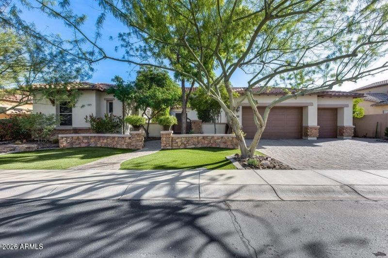 28455 N 67th Drive, Peoria, AZ 85383 Main Photo