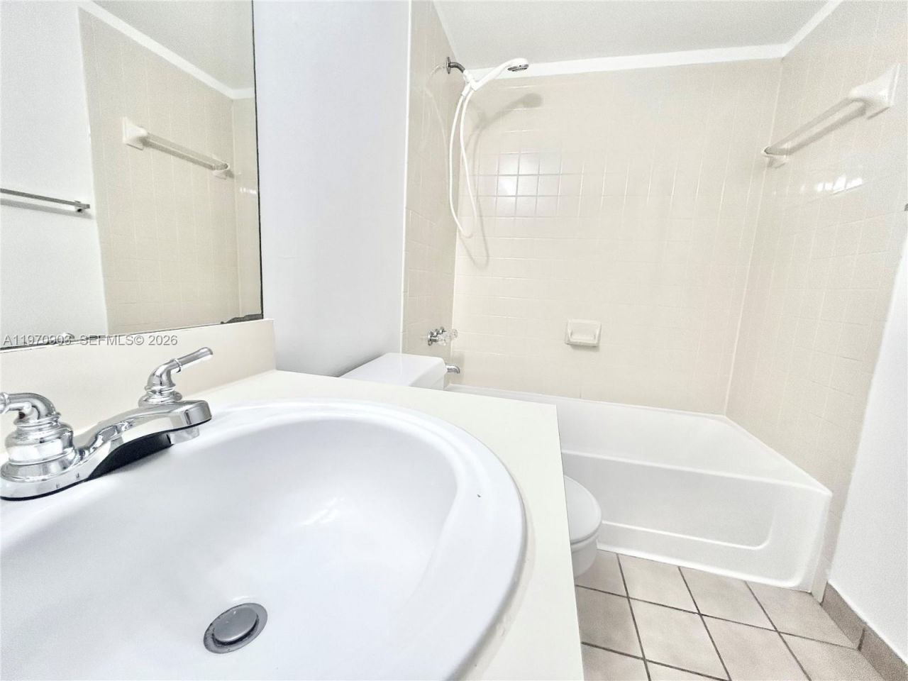 400 W Palm Cir W , Unit 201, Pembroke Pines, FL 33025 Photo