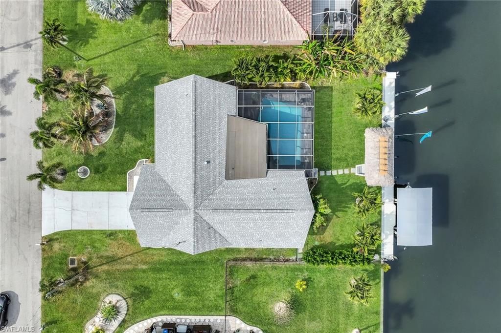 419 Pinecrest Ct, Cape Coral, FL 33904 Photo