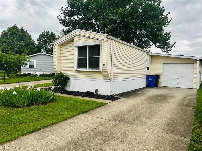1517 Lady Anne, Streetsboro, OH 44241 Photo 1