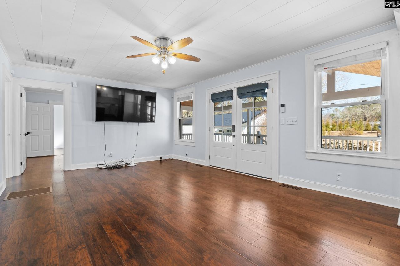 5214 Echo Valley Drive  Photo 7