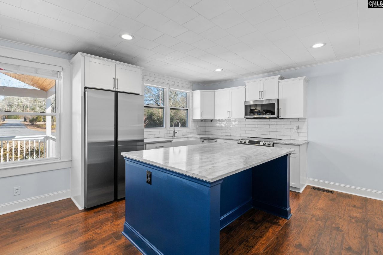 5214 Echo Valley Drive  Photo 8