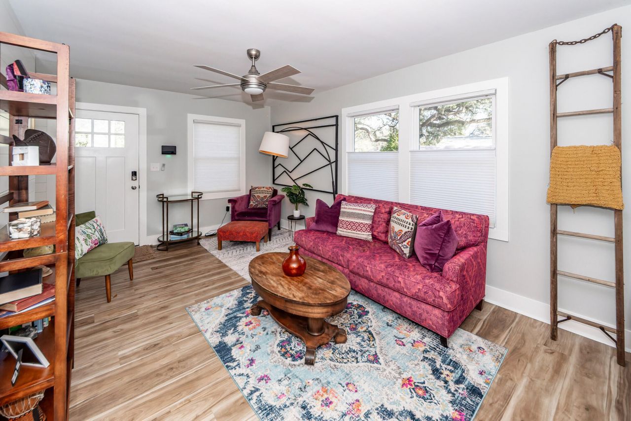 1511 Larry Street Photo 10