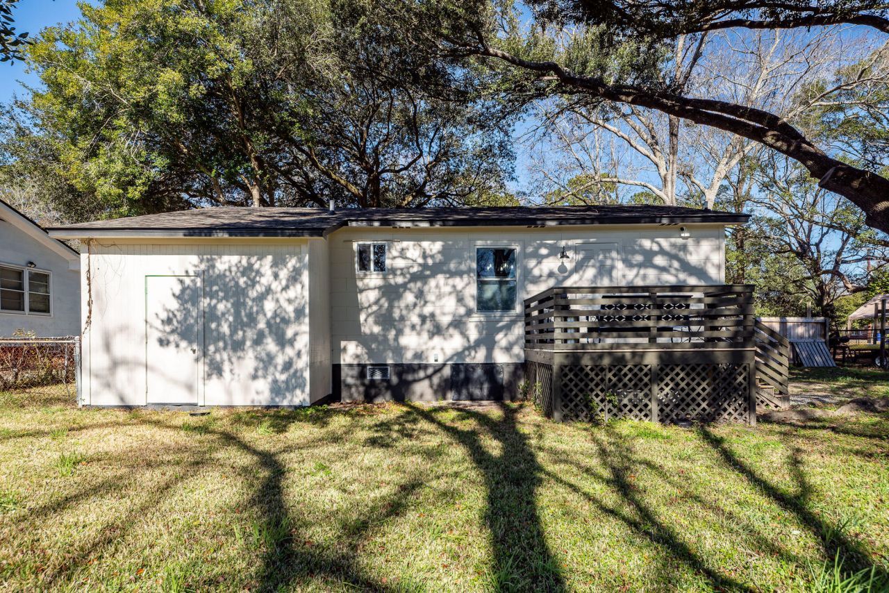 1511 Larry Street Photo 34