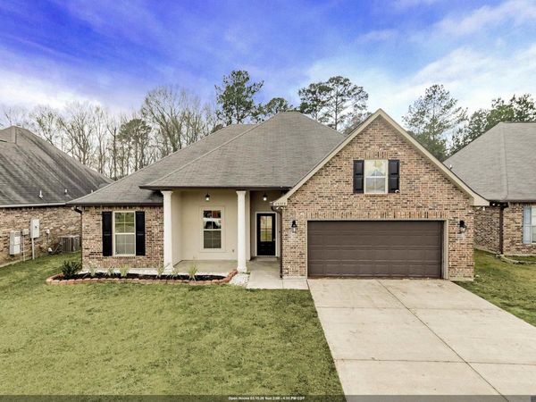 23289 Mango Dr, Denham Springs, LA 70726