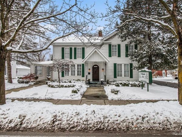 155 N Main Street, Clarkston, MI 48346