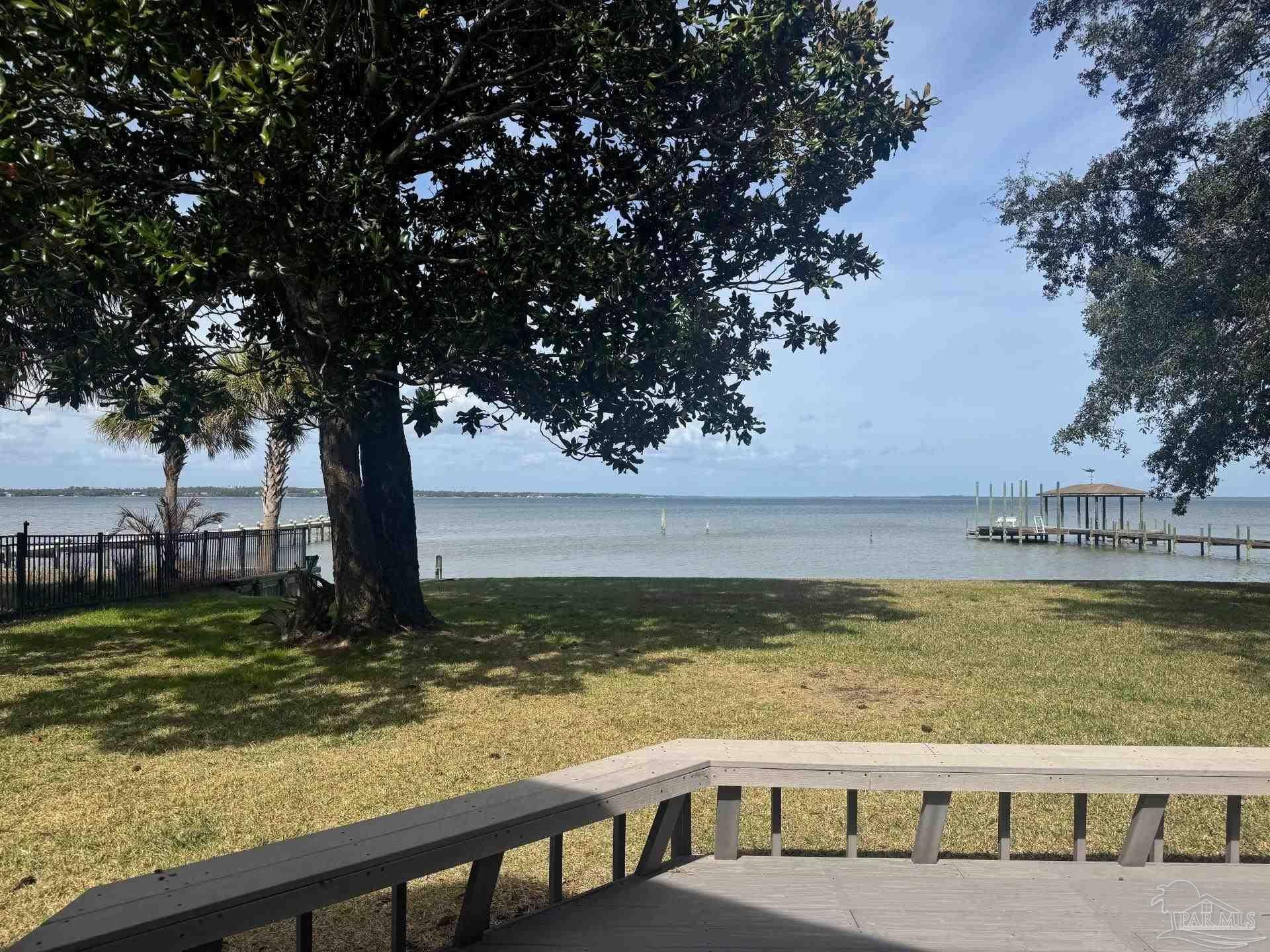 16298 North Shore Dr, Pensacola, FL 32507 Main Photo