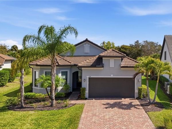 2718 Aviamar CIR, NAPLES, FL 34114