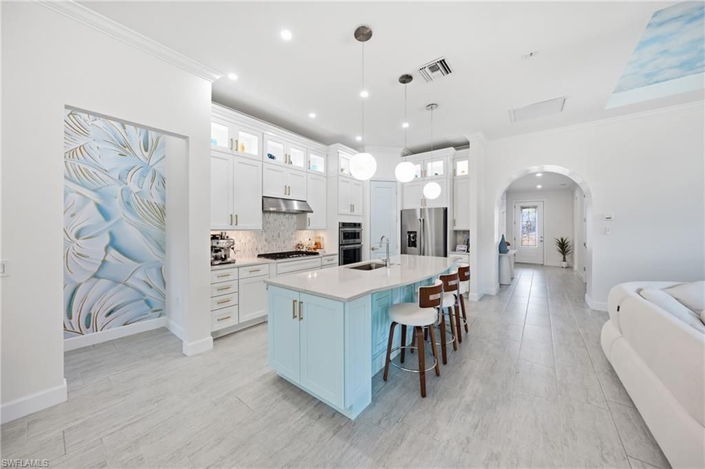 2718 Aviamar Cir, Naples, FL 34114 Photo
