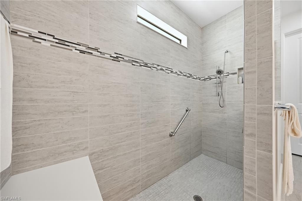 2718 Aviamar Cir, Naples, FL 34114 Photo