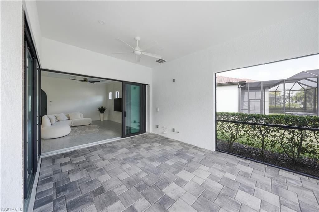 2718 Aviamar Cir, Naples, FL 34114 Photo