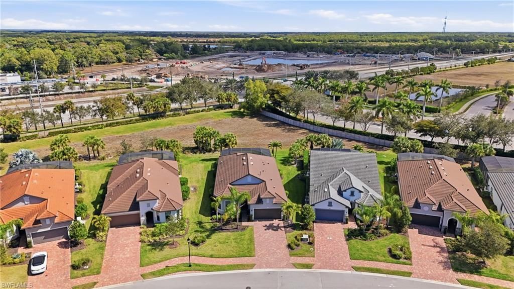 2718 Aviamar Cir, Naples, FL 34114 Photo