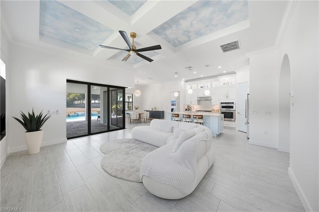 2718 Aviamar Cir, Naples, FL 34114 Photo
