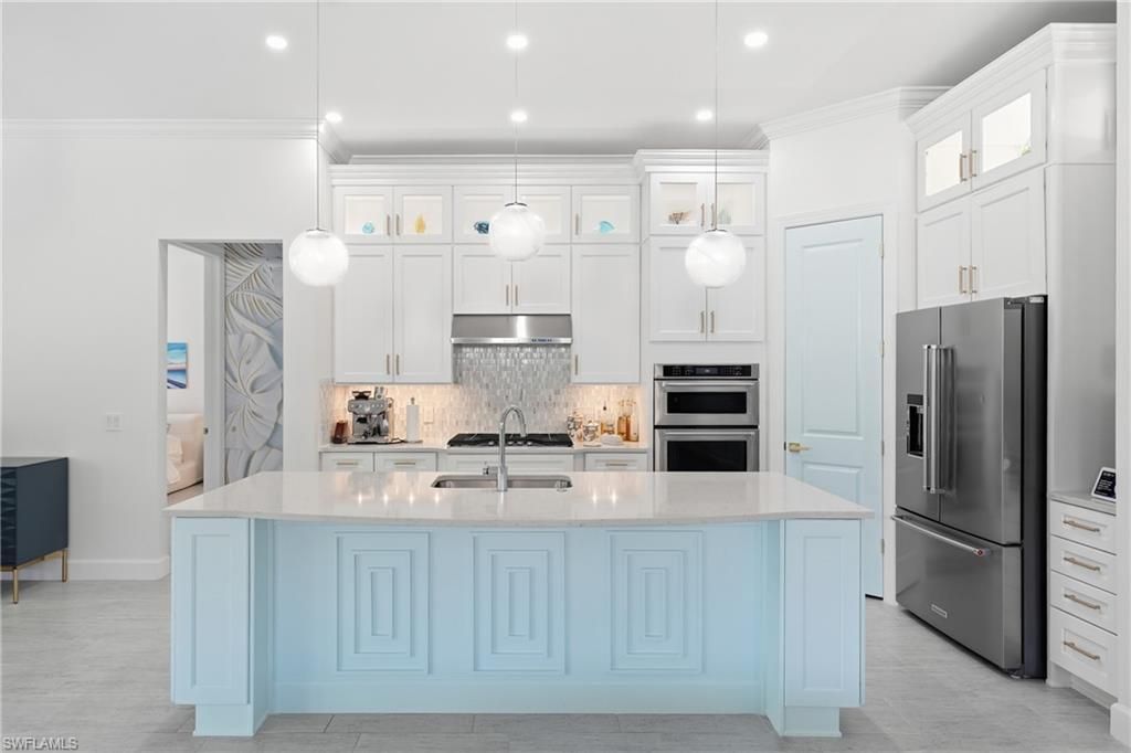 2718 Aviamar Cir, Naples, FL 34114 Photo