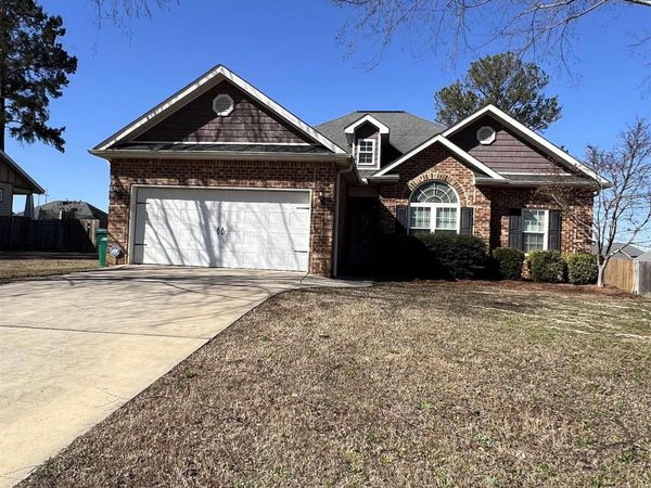 210 Lydia Drive, Bonaire, GA 31005