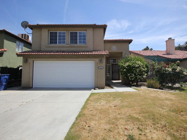 9405 Salinger St, Bakersfield, CA 93311
