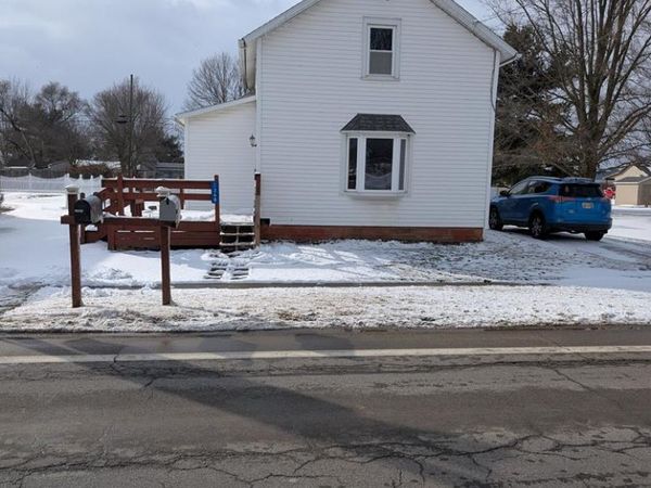 2368 Sr 602, North Robinson, OH 44856