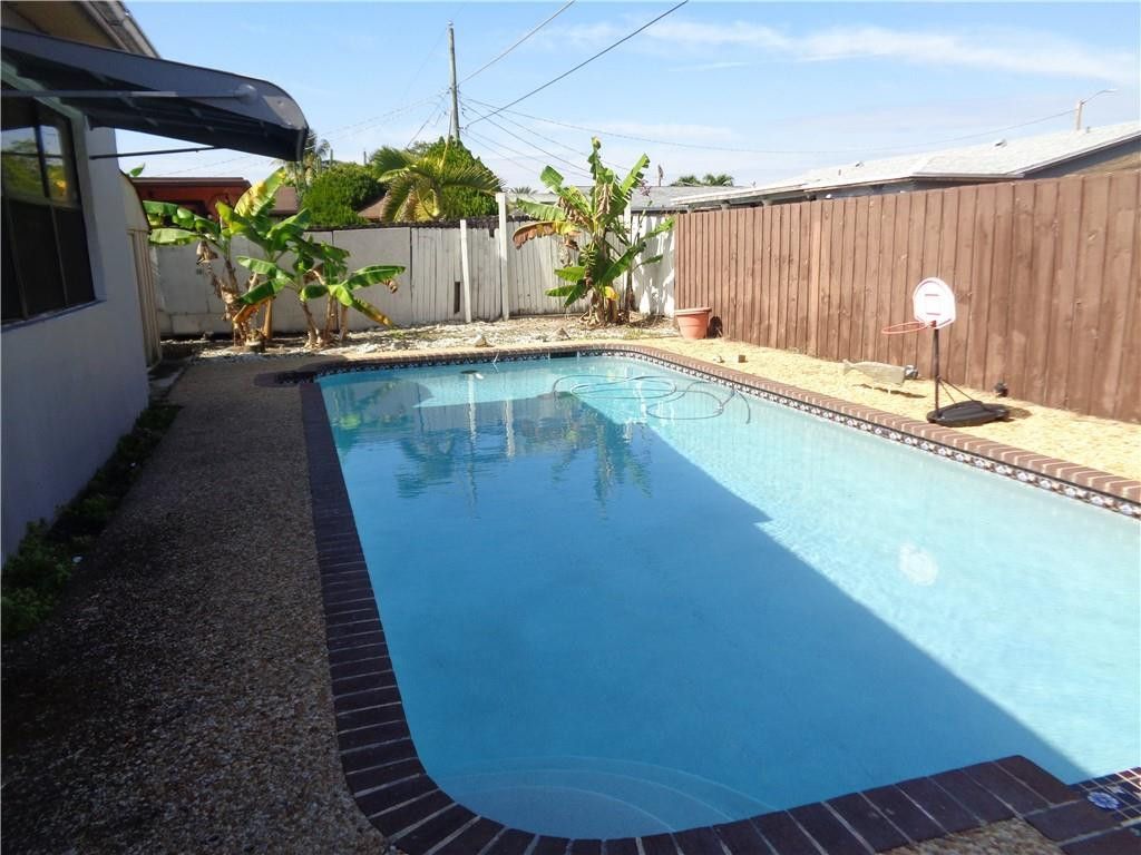 9571 Sunset Strip, Sunrise, FL 33322 Photo