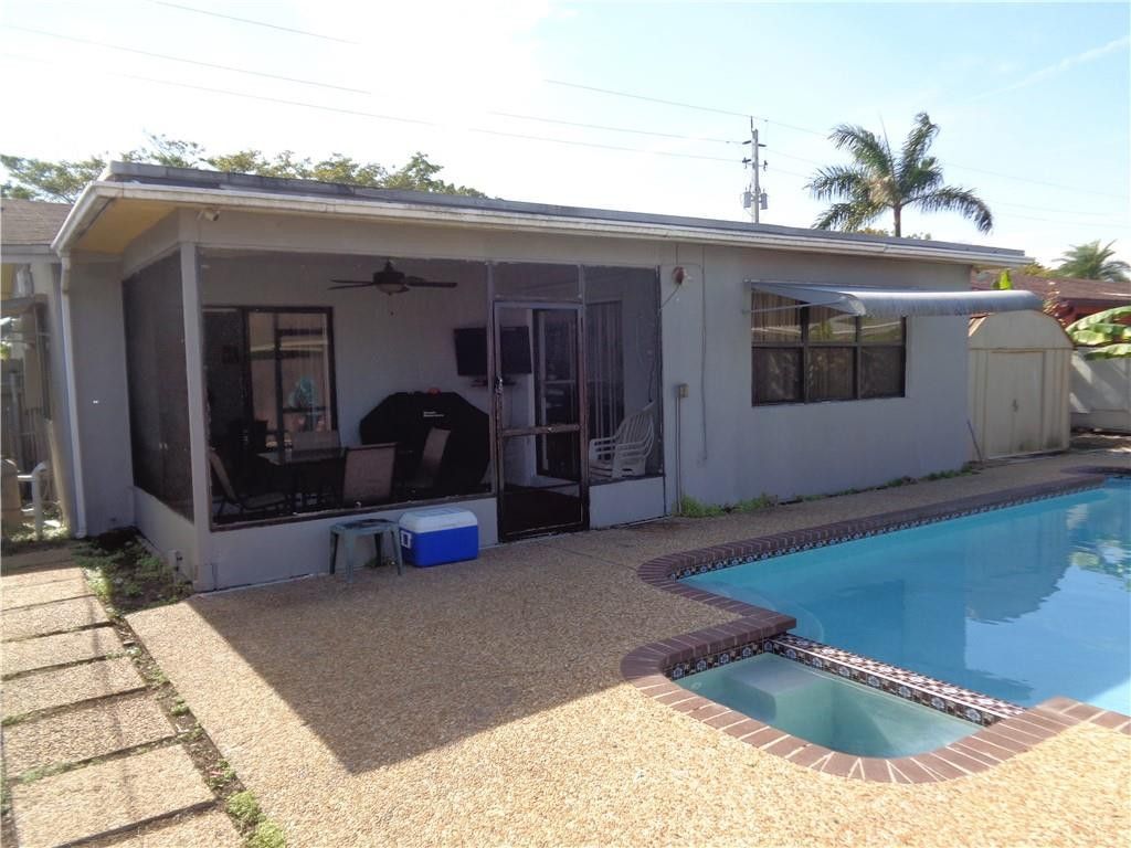 9571 Sunset Strip, Sunrise, FL 33322 Photo