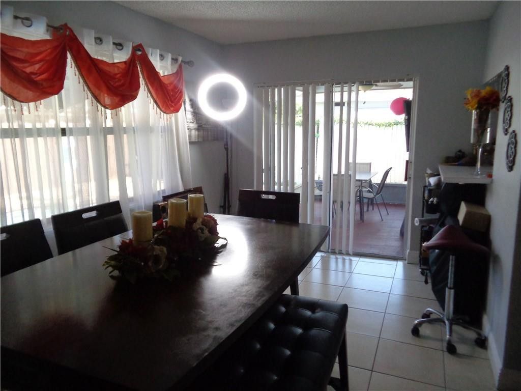 9571 Sunset Strip, Sunrise, FL 33322 Photo